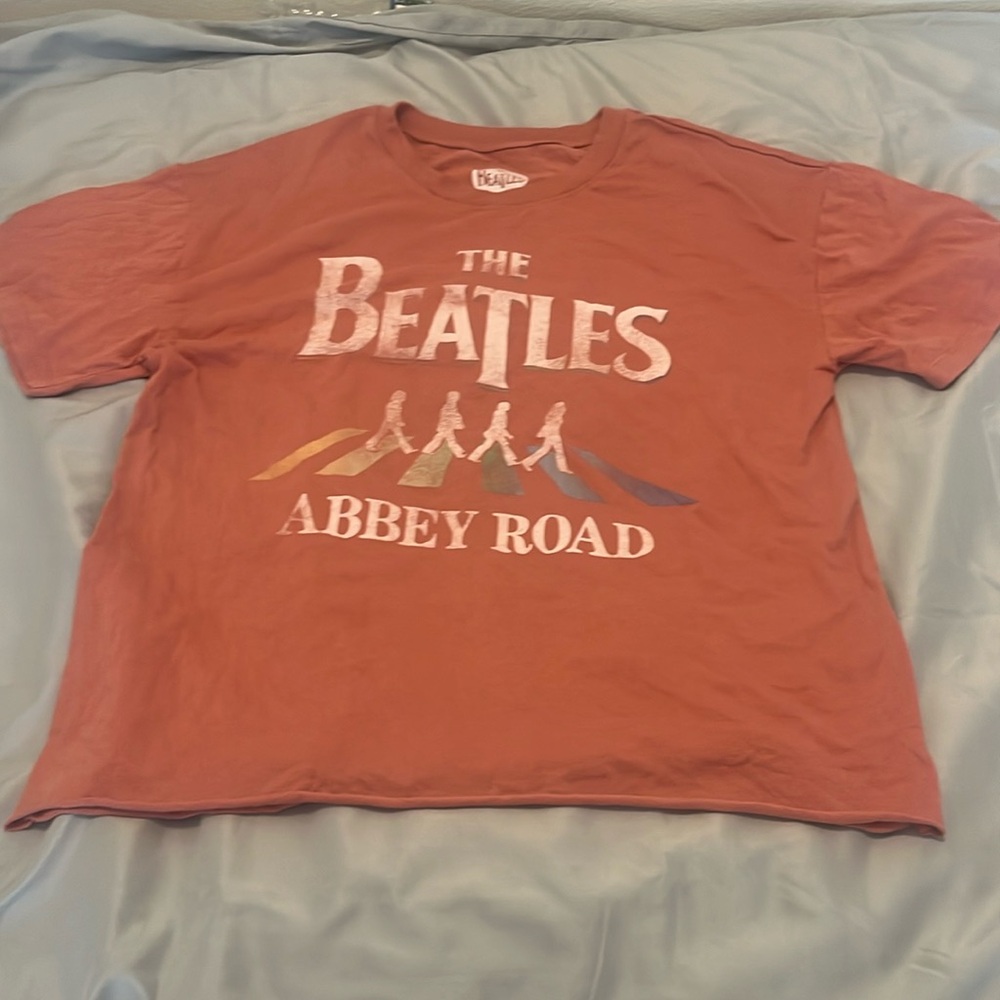 Women’s Large Beetles shirt